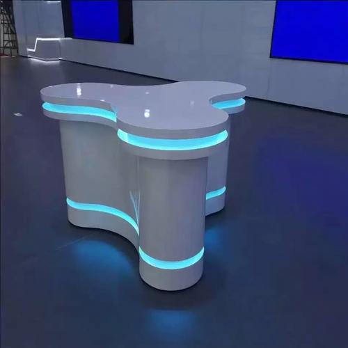 創意發光圓形展柜 科技感展覽空間的點睛之筆