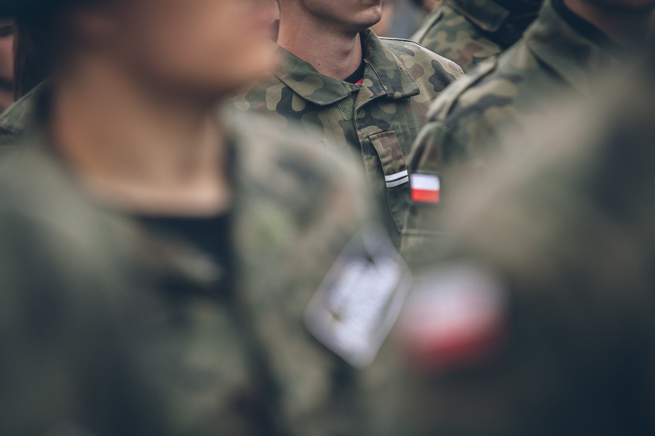 最新軍旅電視劇大全集，熱血與榮耀的視聽盛宴，不容錯(cuò)過！