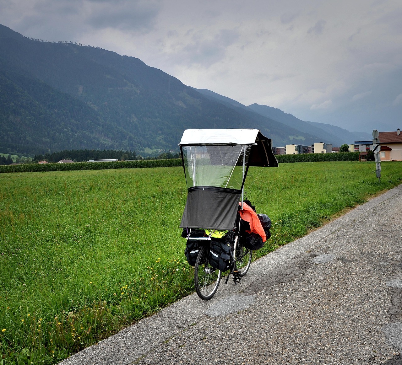 心藝電動車2016最新款，無界之旅的探索之旅