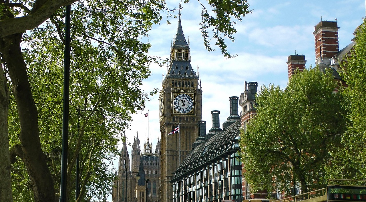 英國簽證最新動(dòng)態(tài)，更新內(nèi)容及其影響分析